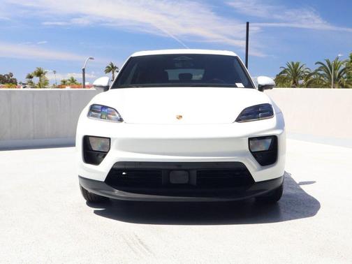 White 2025 Porsche Macan Macan Electric