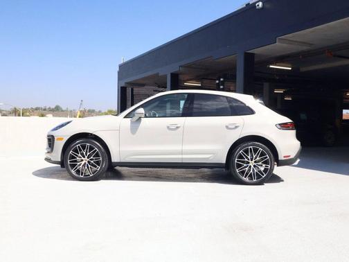 Chalk 2026 Porsche Macan Macan