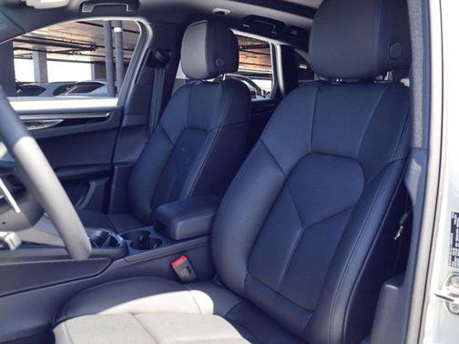 Chalk 2026 Porsche Macan Macan