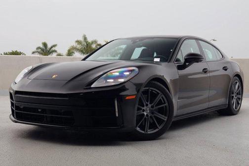 2024 Porsche Panamera 4
