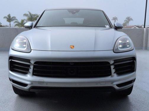 2022 Porsche Cayenne Platinum Edition
