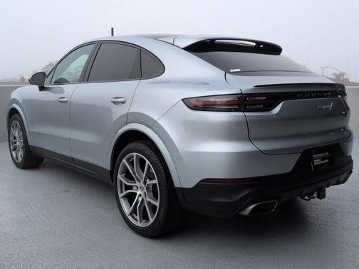 2022 Porsche Cayenne Platinum Edition