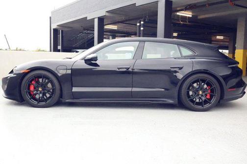 2024 Porsche Taycan GTS