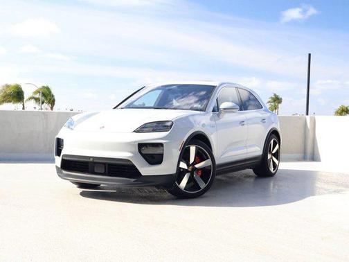 2026 Porsche Macan 4S