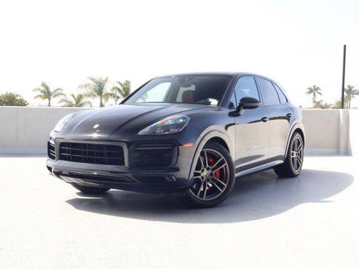 2023 Porsche Cayenne GTS