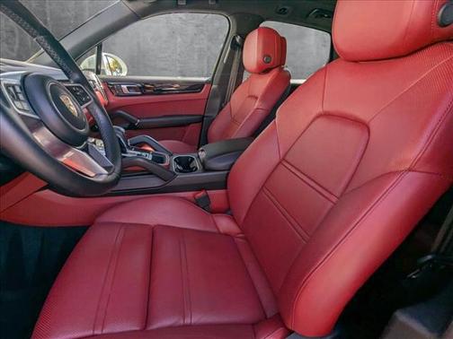 2022 Porsche Cayenne AWD