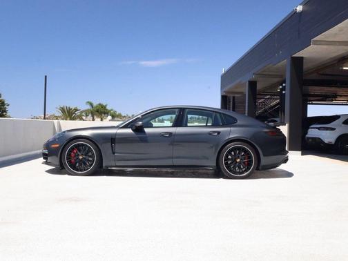 Chalk 2019 Porsche Panamera GTS