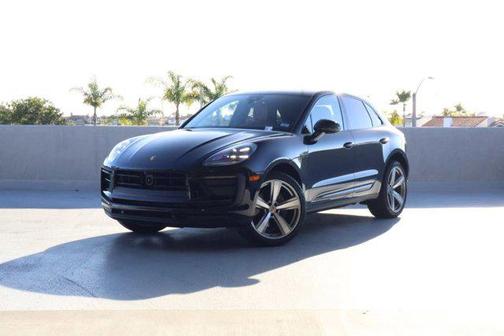 2025 Porsche Macan AWD