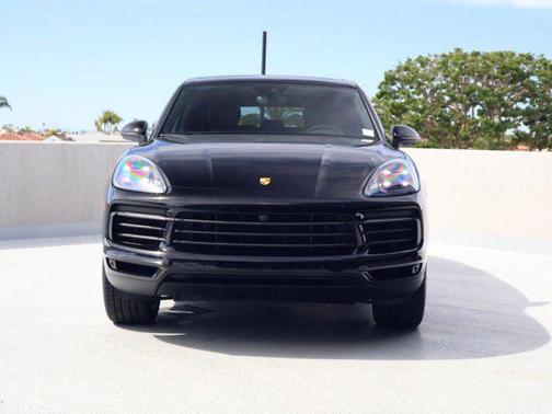 2023 Porsche Cayenne Platinum Edition