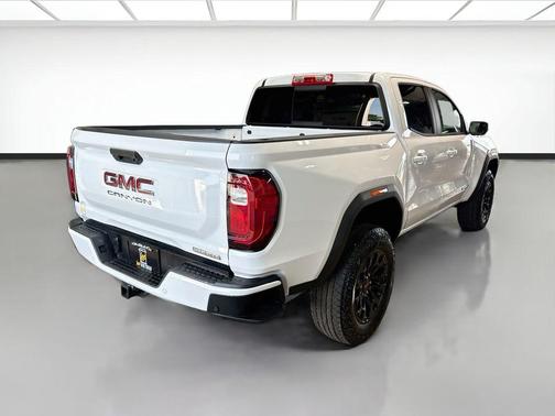 Summit White 2026 GMC Canyon Elevation