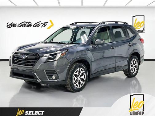 Magnetite Gray Metallic 2023 Subaru Forester 2.5i Premium