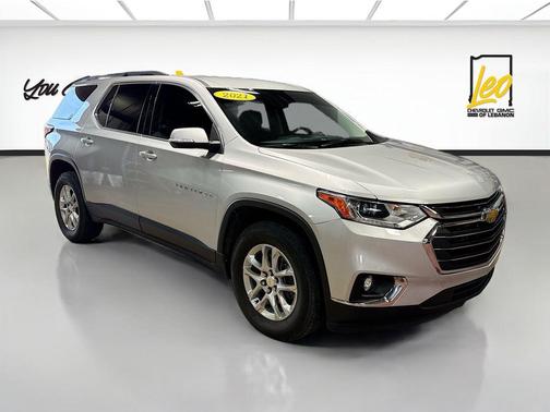 Silver Ice Metallic 2021 Chevrolet Traverse LT Cloth