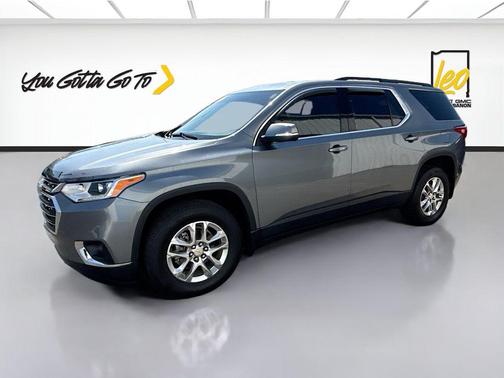 Satin Steel Metallic 2021 Chevrolet Traverse LT Cloth