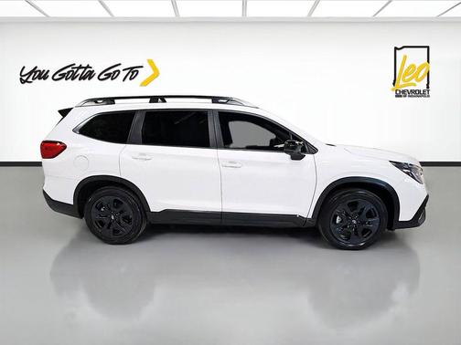 Crystal White Pearl 2025 Subaru Ascent Onyx Edition Touring