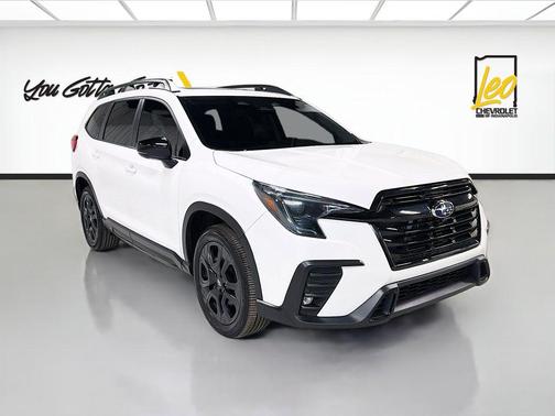 Crystal White Pearl 2025 Subaru Ascent Onyx Edition Touring