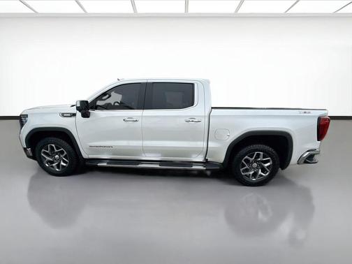 White Frost Tri-Coat 2023 GMC Sierra 1500 SLT