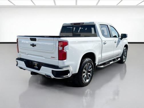Summit White 2026 Chevrolet Silverado 1500 RST