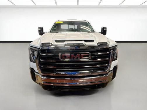 Summit White 2025 GMC Sierra 2500 SLT