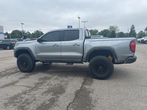 Sterling 2024 GMC Canyon AT4X