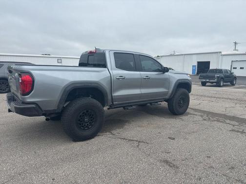 Sterling 2024 GMC Canyon AT4X