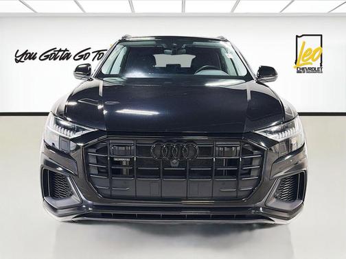 Mythos Black Metallic 2023 Audi Q8 55 Premium Plus