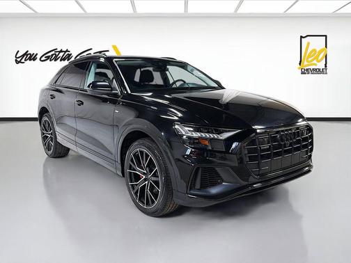 Mythos Black Metallic 2023 Audi Q8 55 Premium Plus