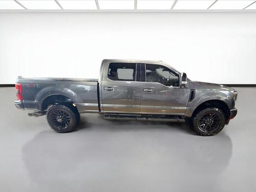 Magnetic Metallic 2019 Ford F-250 Lariat