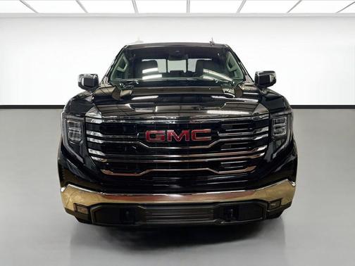 Onyx Black 2026 GMC Sierra 1500 SLT