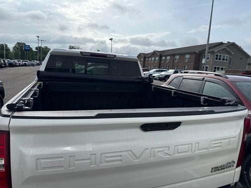 White 2020 Chevrolet Silverado 1500 High Country