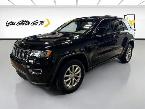Diamond Black 2021 Jeep Grand Cherokee Laredo E