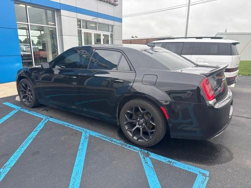 Gloss Black 2020 Chrysler 300 S