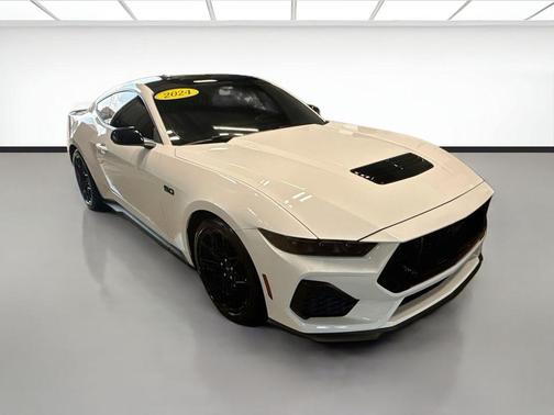 Oxford White 2024 Ford Mustang GT Premium