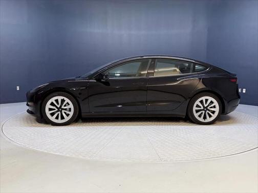 2022 Tesla Model 3 Standard Range