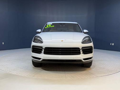 White 2019 Porsche Cayenne Cayenne
