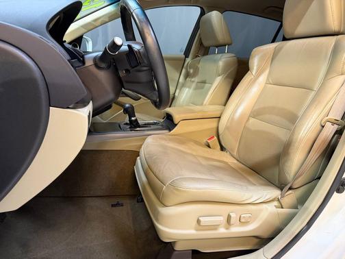 White 2015 Acura RDX Technology Package