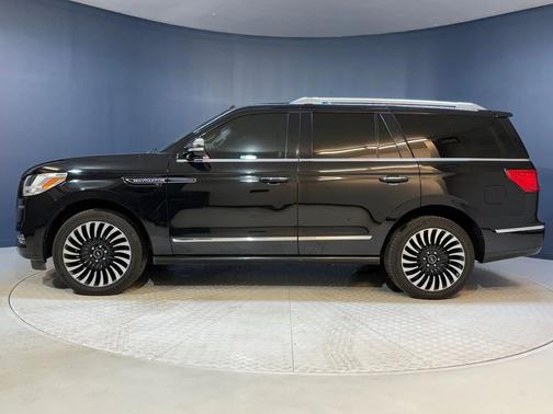 2021 Lincoln Navigator Black Label