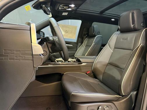 2025 Cadillac Escalade ESV Premium Luxury