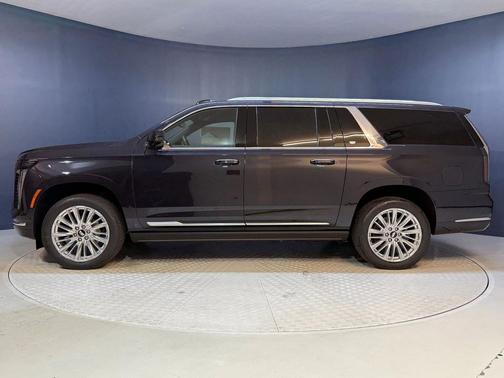 2026 Cadillac Escalade ESV Luxury