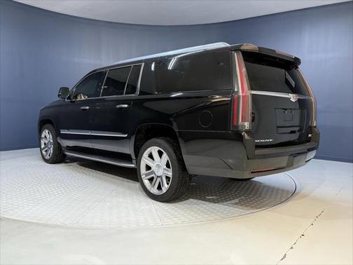 2016 Cadillac Escalade ESV Luxury