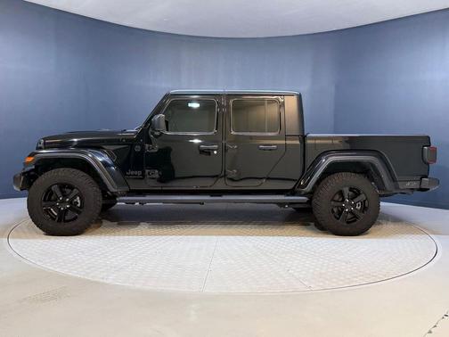 2022 Jeep Gladiator Sport S