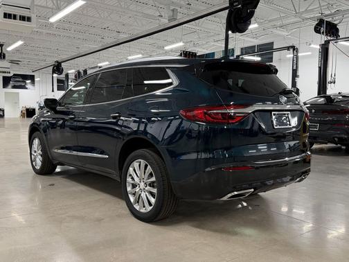 Carrageen Metallic 2019 Buick Enclave Essence