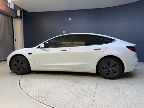 White 2021 Tesla Model 3 Standard Range Plus