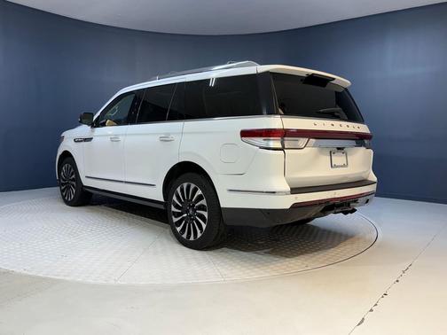 2023 Lincoln Navigator Black Label