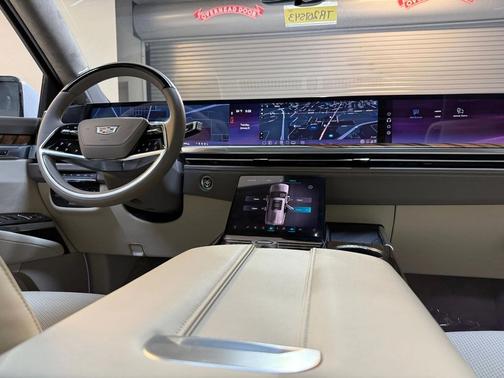 2026 Cadillac Escalade ESV Sport Platinum