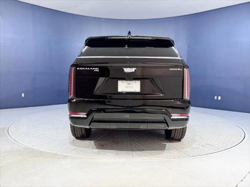 2025 Cadillac Escalade Luxury