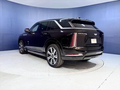 2025 Cadillac Escalade Luxury