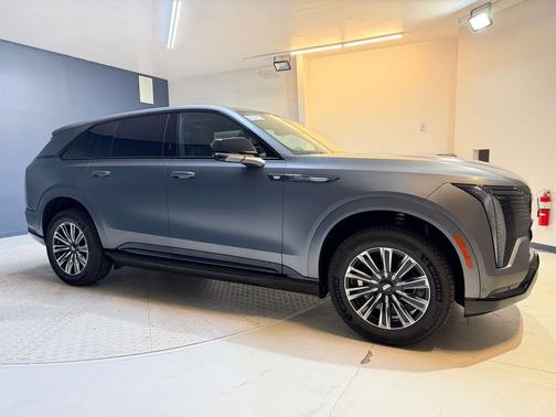 Magnus Metal Frost 2026 Cadillac Escalade IQ Sport