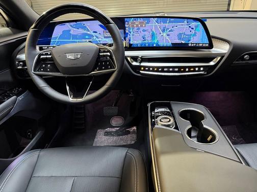 2025 Cadillac LYRIQ Sport