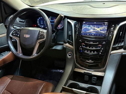 2016 Cadillac Escalade ESV Luxury