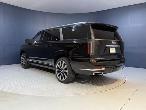 2026 Cadillac Escalade ESV Luxury